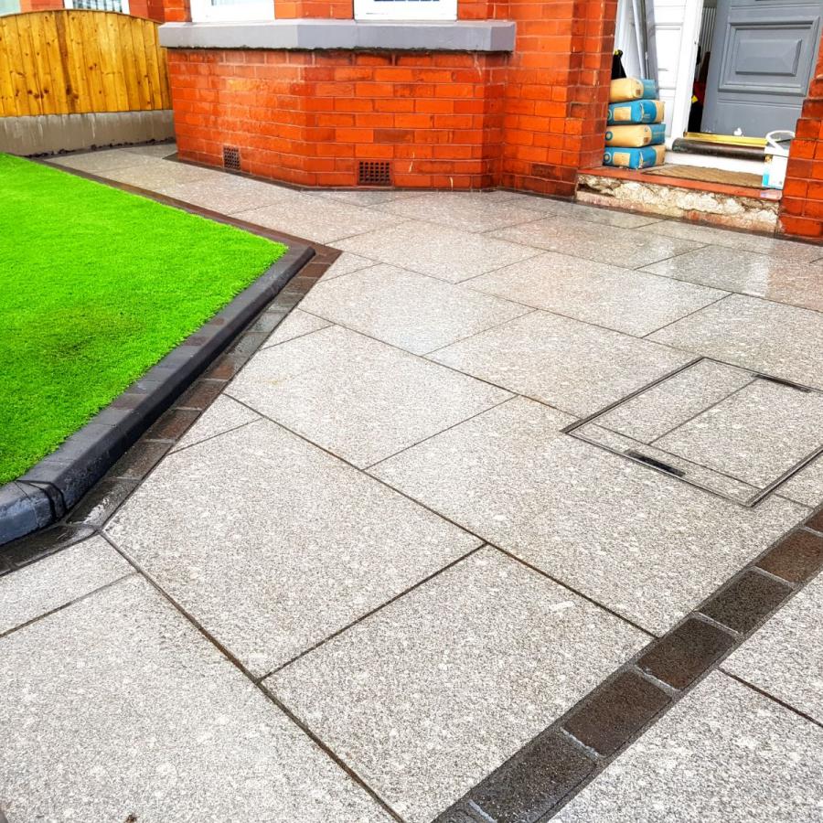 Granite stone Patio , Monton 